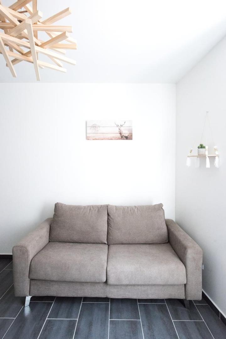 Le Hirvi - cocon zen et épuré à 10min Vieux Lyon Apartamento Exterior foto