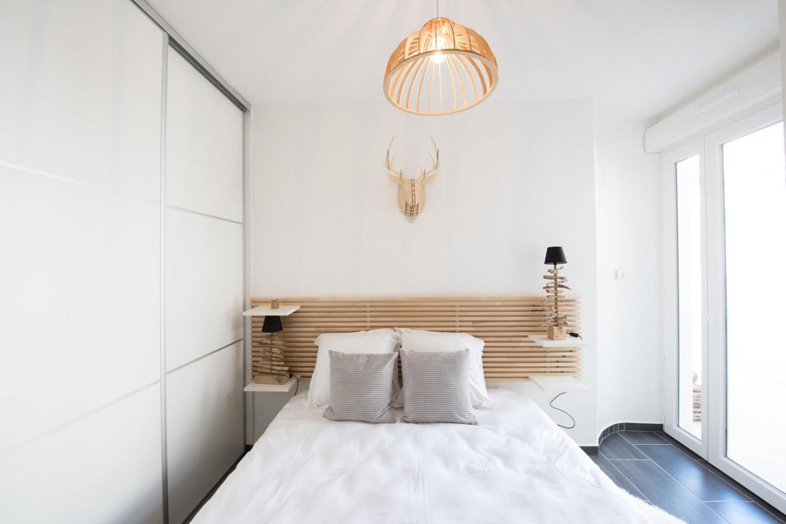 Le Hirvi - cocon zen et épuré à 10min Vieux Lyon Apartamento Exterior foto