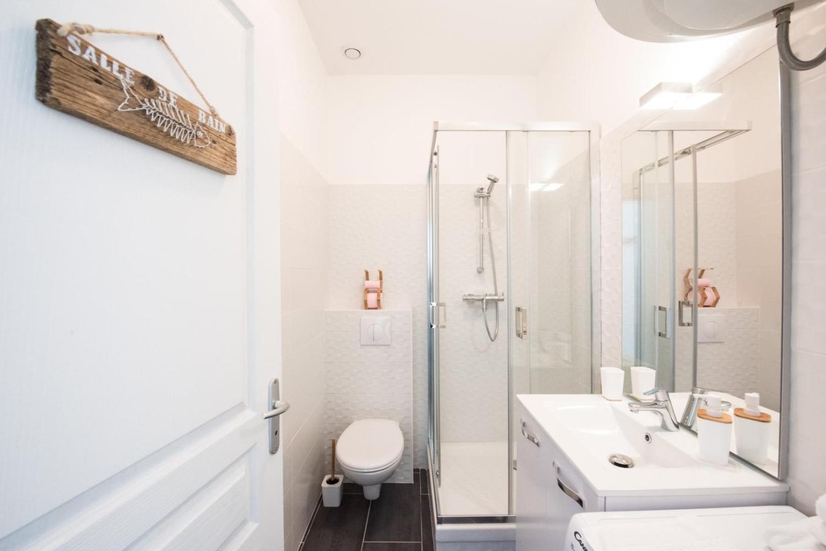 Le Hirvi - cocon zen et épuré à 10min Vieux Lyon Apartamento Exterior foto